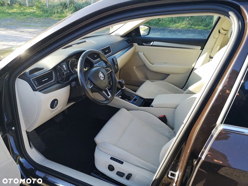 Skoda Superb 2.0 TDI DSG Premium Edition - 18
