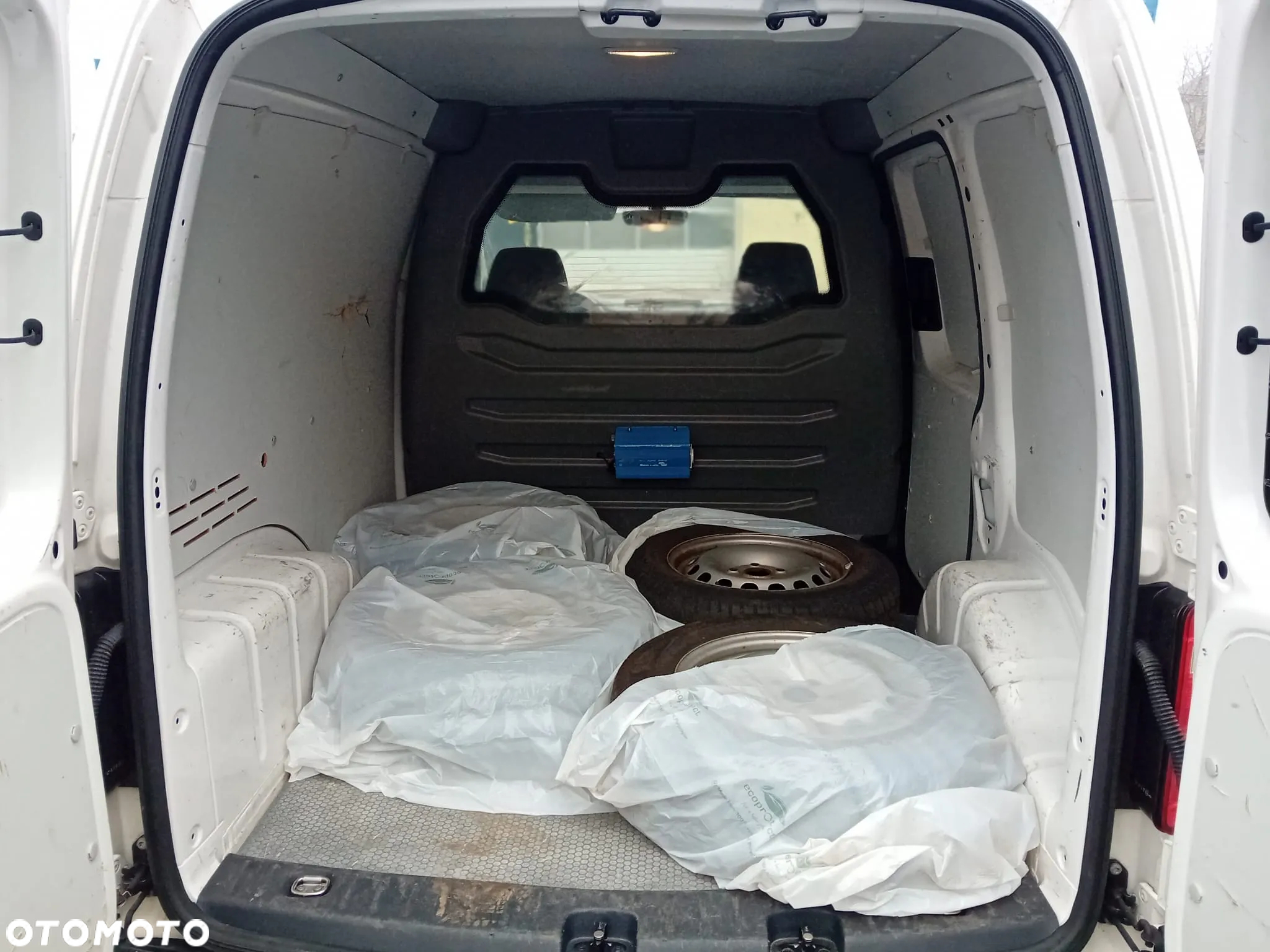 Volkswagen Caddy - 14