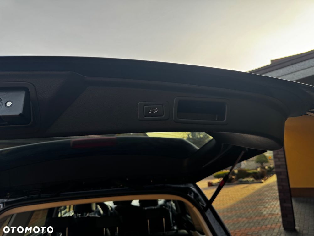 Subaru Forester 2.0XT Platinum Lineartronic - 8