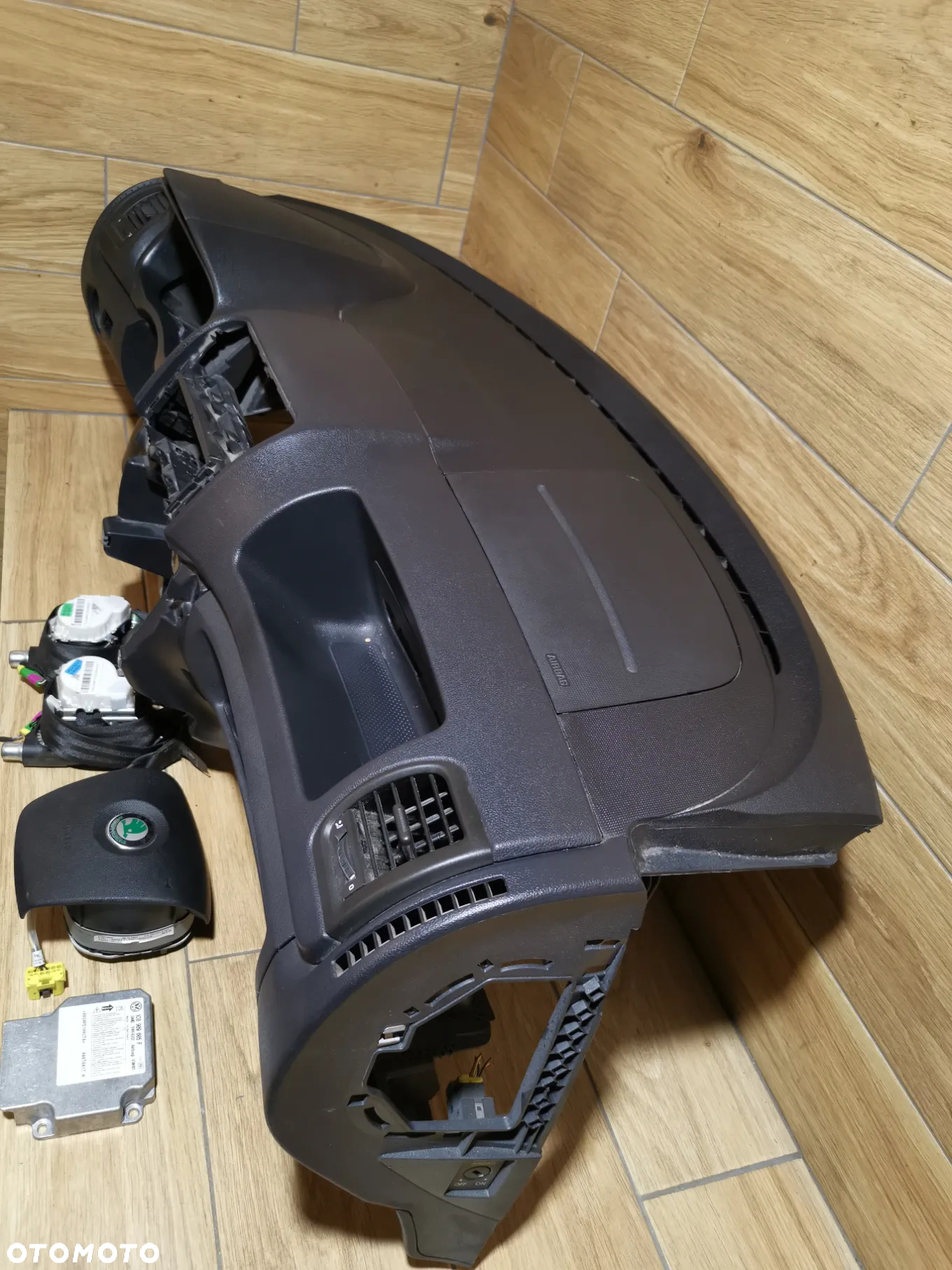 Sensor Airbag Deska Konsola Pasy  Skoda Fabia II 1C0909605 - 3