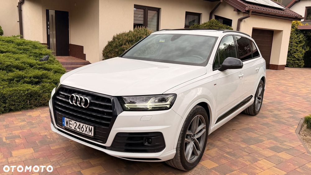 Audi Q7 - 1