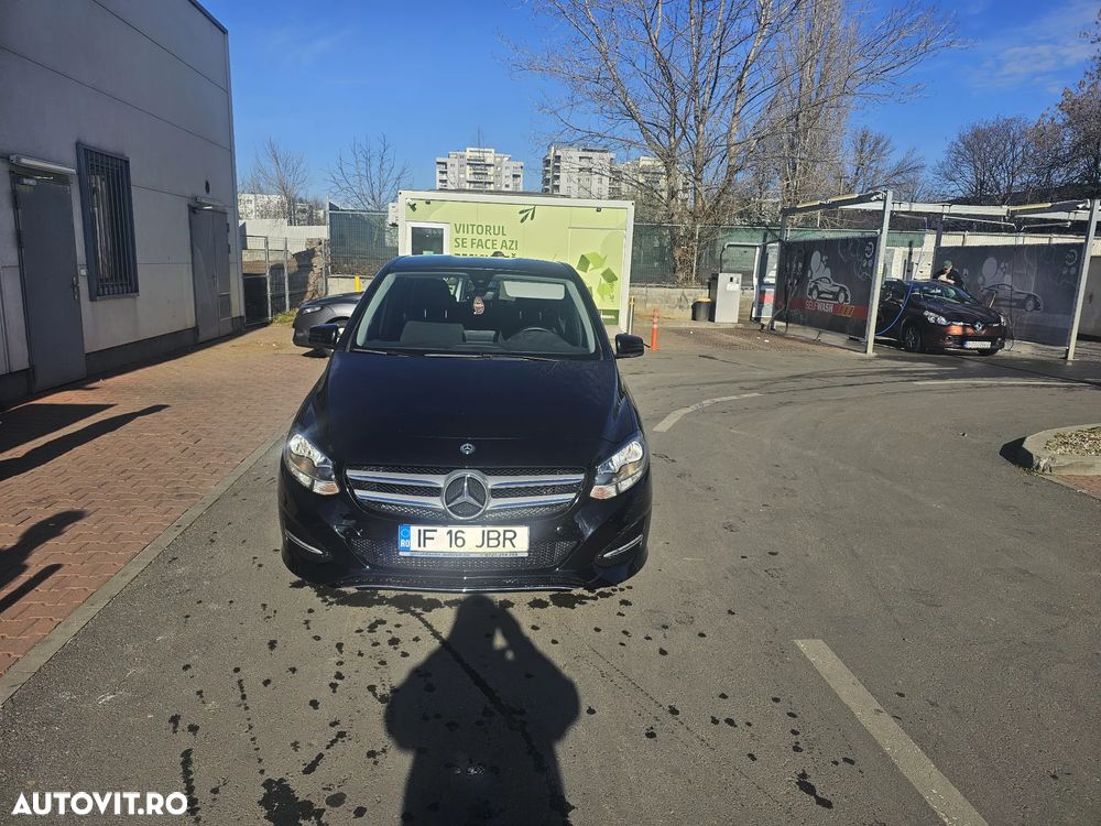 Mercedes-Benz EQB - 3