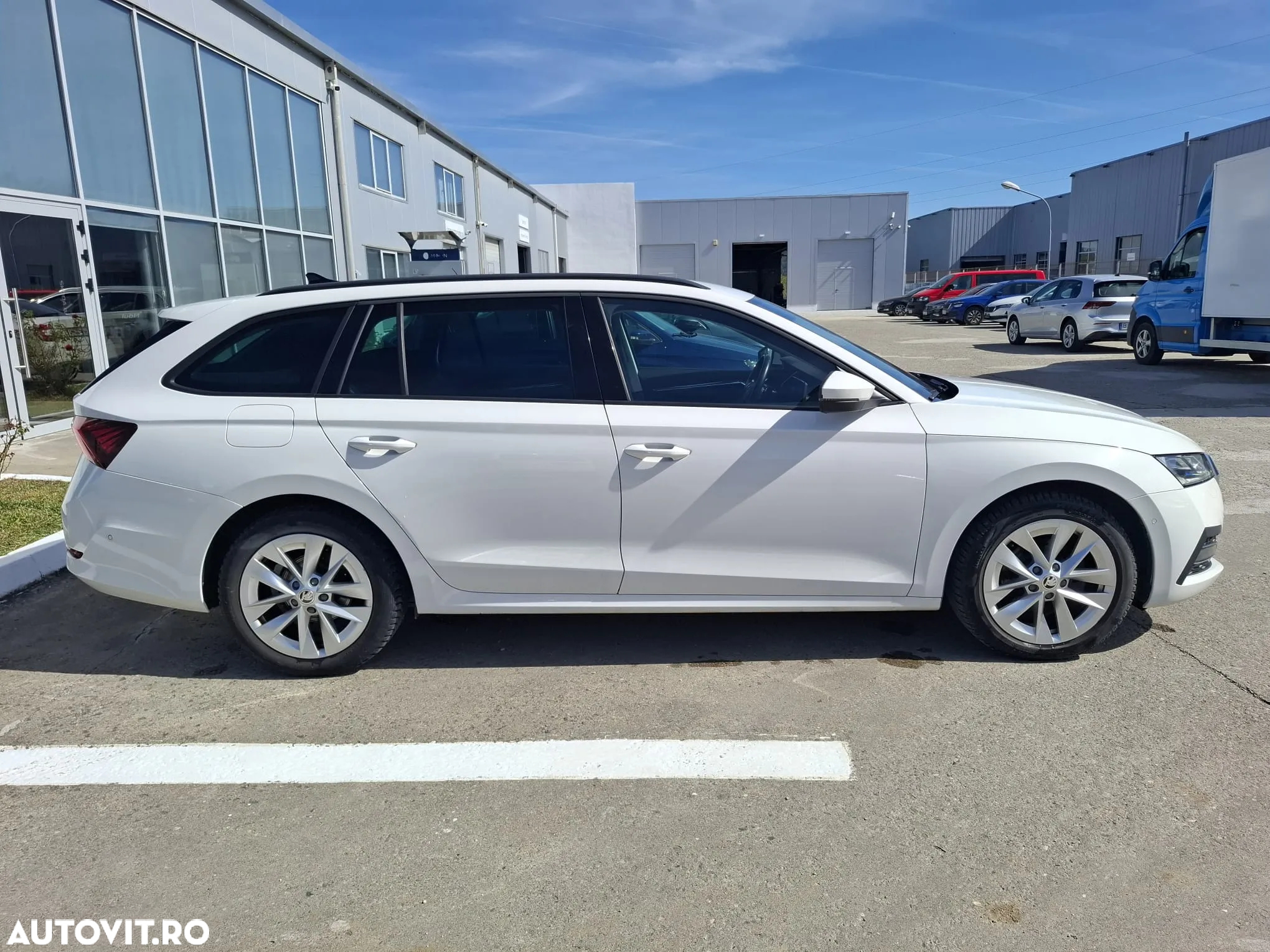 Skoda Octavia Combi 2.0 TDI DSG Style - 7