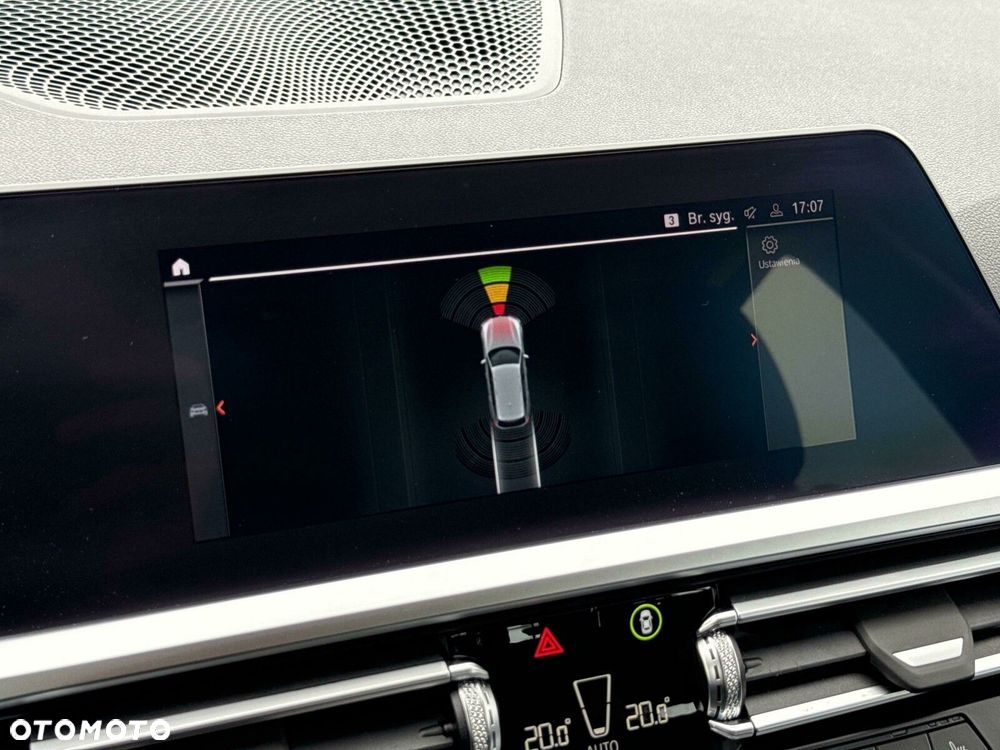 BMW Seria 3 320d Sport Line - 23