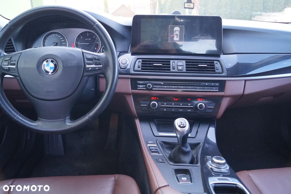 BMW Seria 5 520d - 8