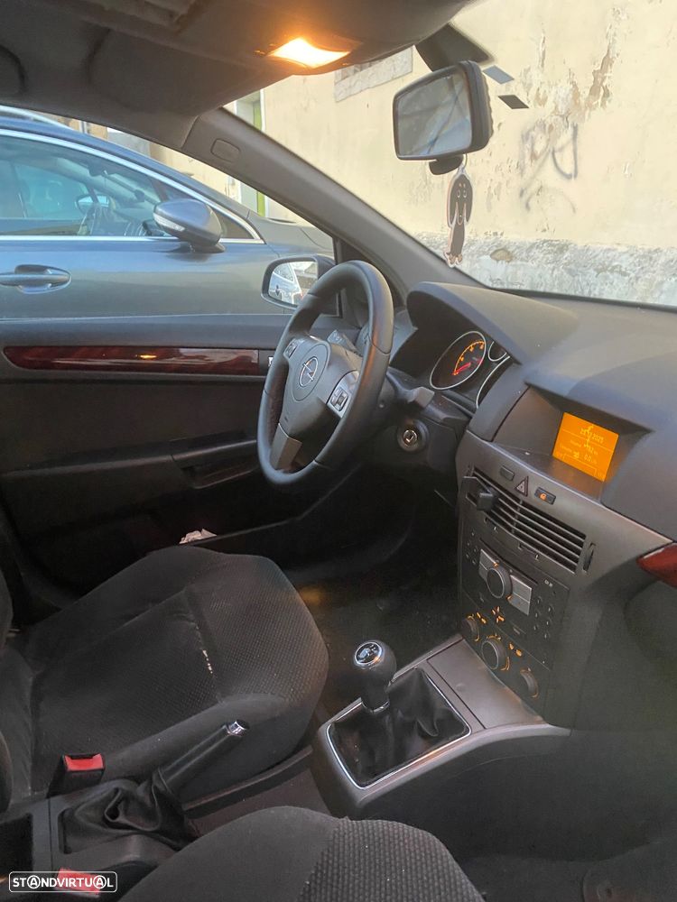 Opel Astra 1.7 CDTI Elegance - 3