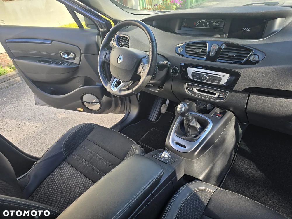 Renault Grand Scenic - 19