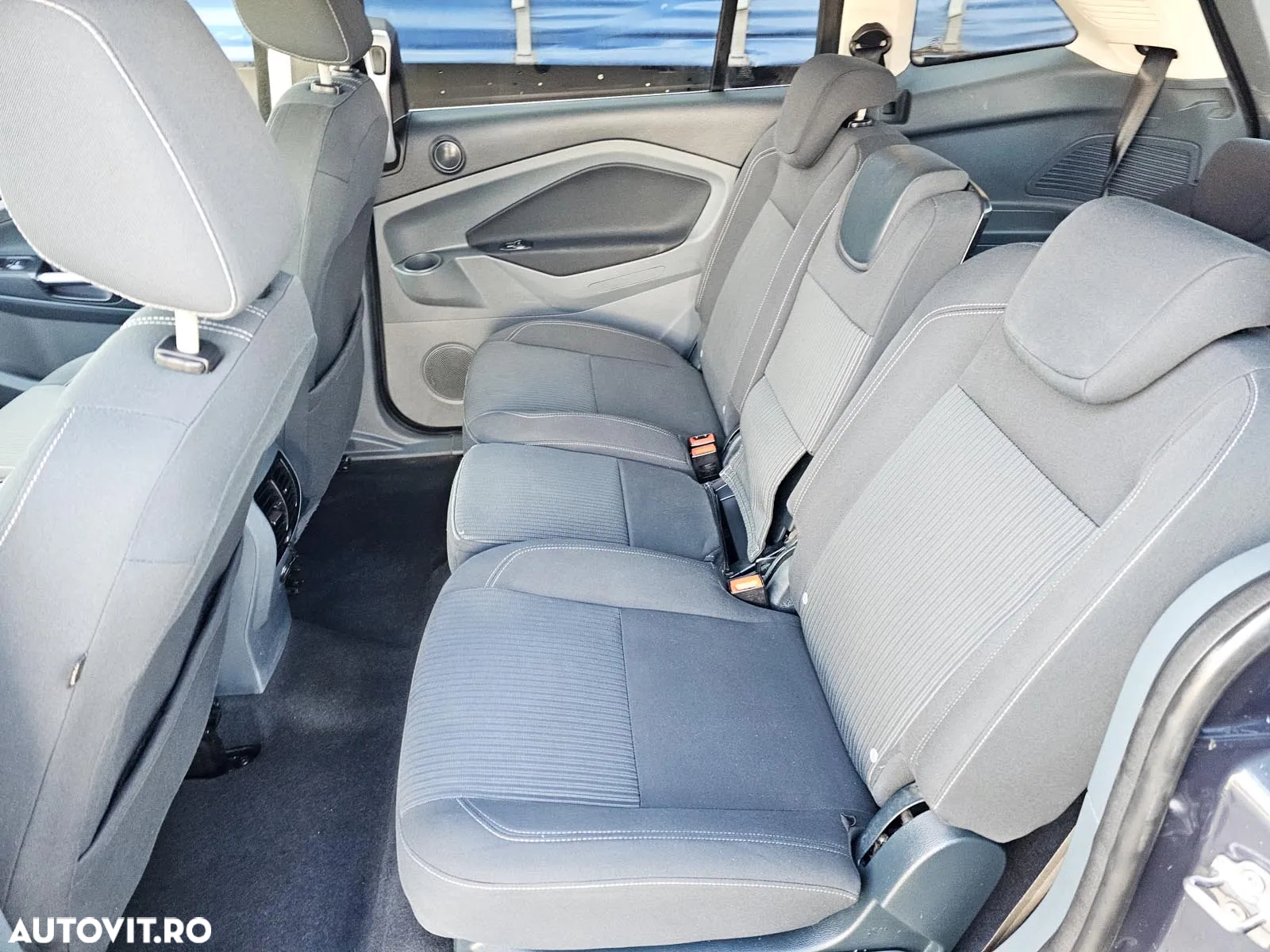 Ford Grand C-Max 1.6 TDCi Titanium - 29