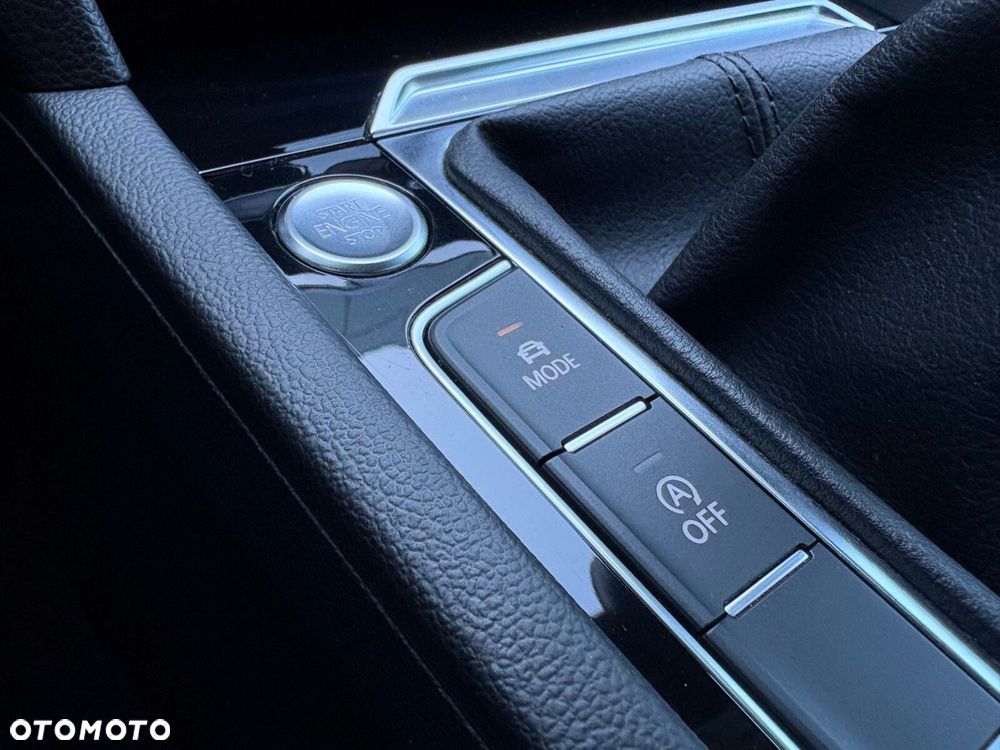 Volkswagen Passat - 27