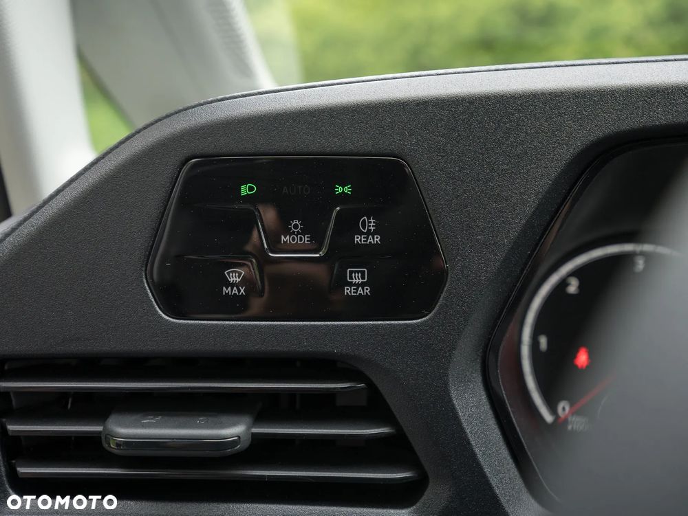 Volkswagen Caddy - 23
