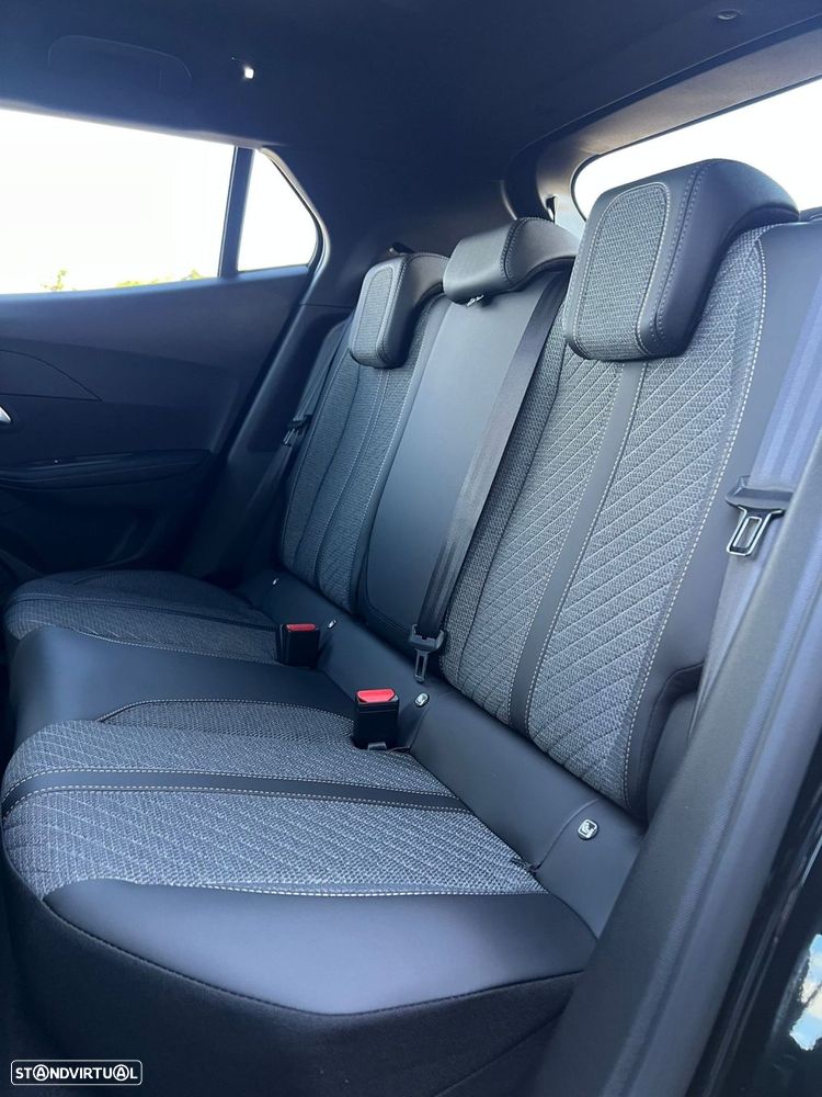 Peugeot 2008 1.2 PureTech Allure - 13