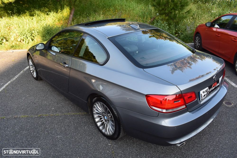 BMW 320 d Coupe Auto - 23