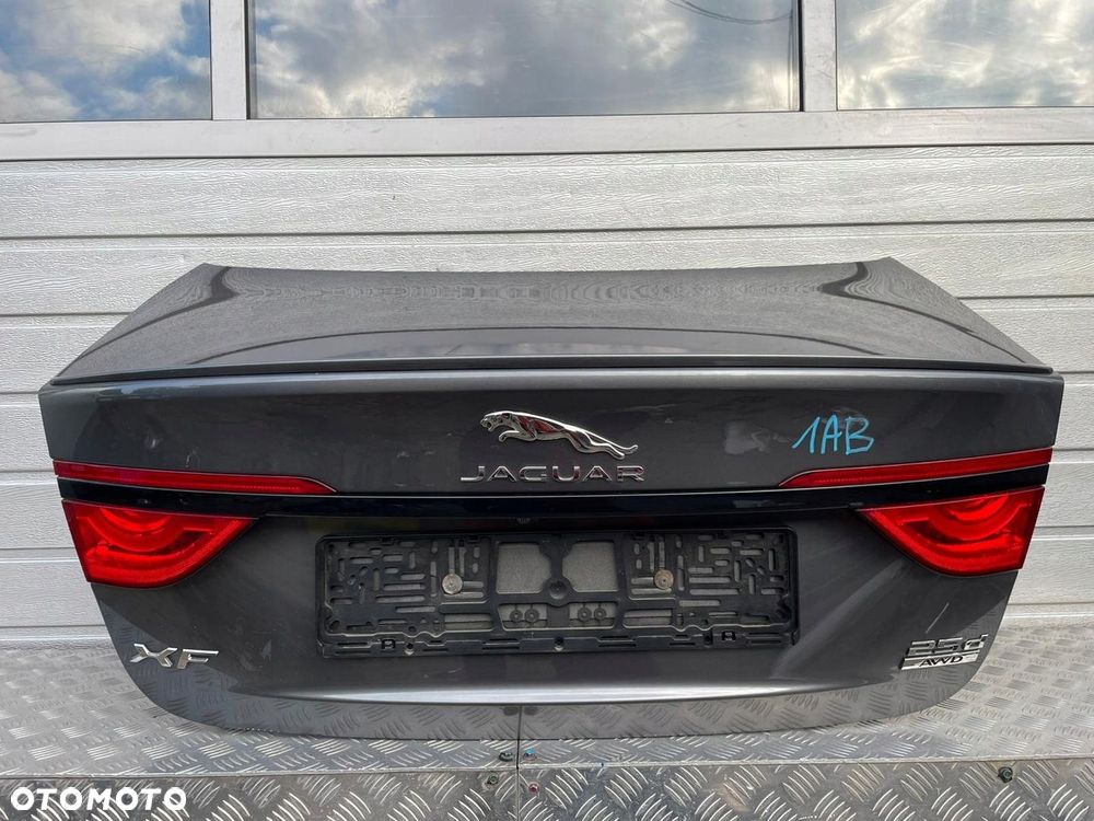 JAGUAR XF X260 KLAPA BAGAŻNIKA TYŁ SEDAN 1AB KAMERA - 2