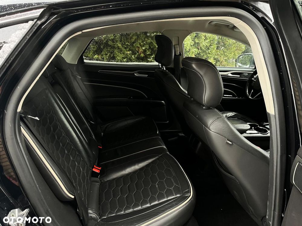 Ford Mondeo Vignale 2.0 Hybrid - 12