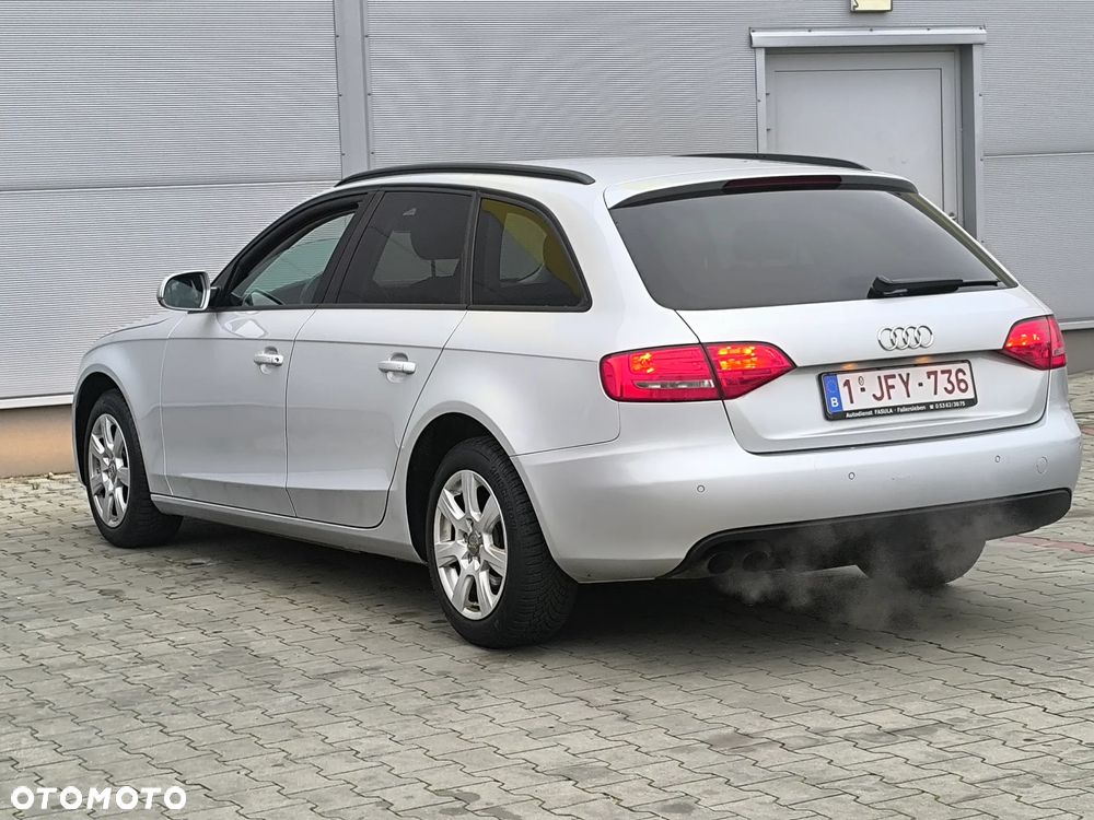 Audi A4 Avant - 10