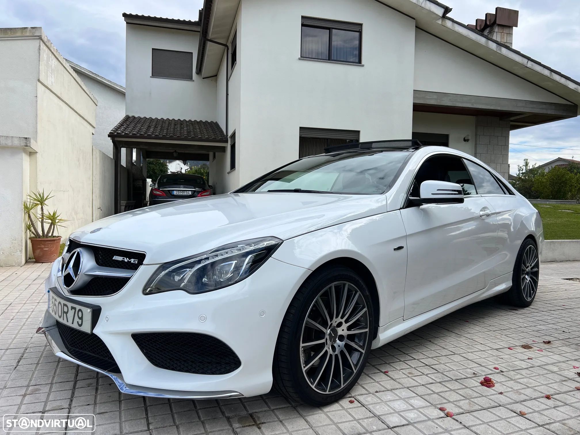 Mercedes-Benz E 250 BlueTEC Auto - 1