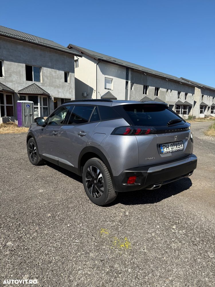 Peugeot 2008 1.2 L PureTech STT EAT8 Allure - 4