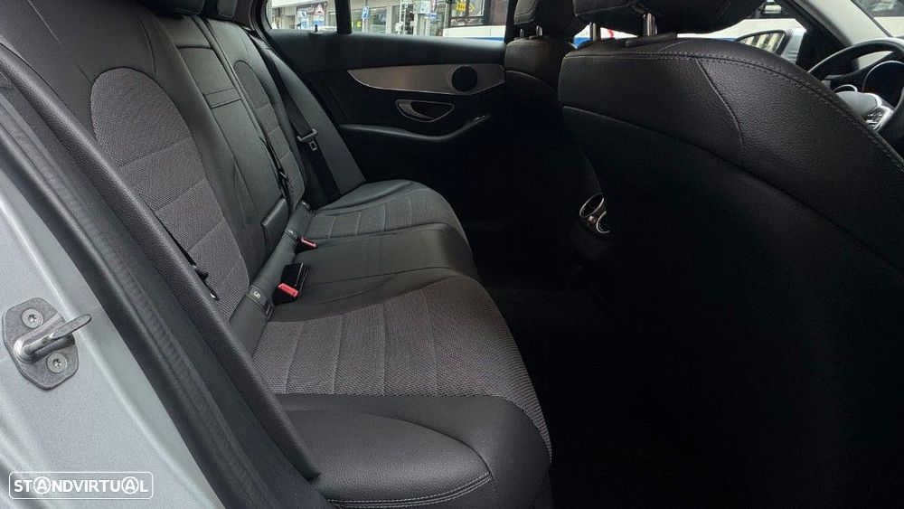 Mercedes-Benz C 300 - 13