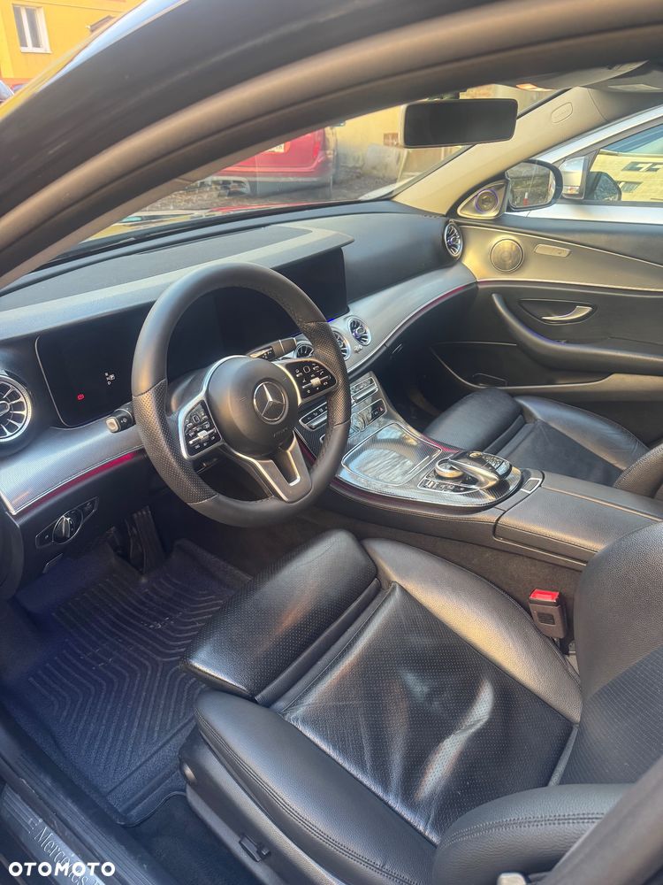 Mercedes-Benz Klasa E 220 d 4-Matic 9G-TRONIC - 9