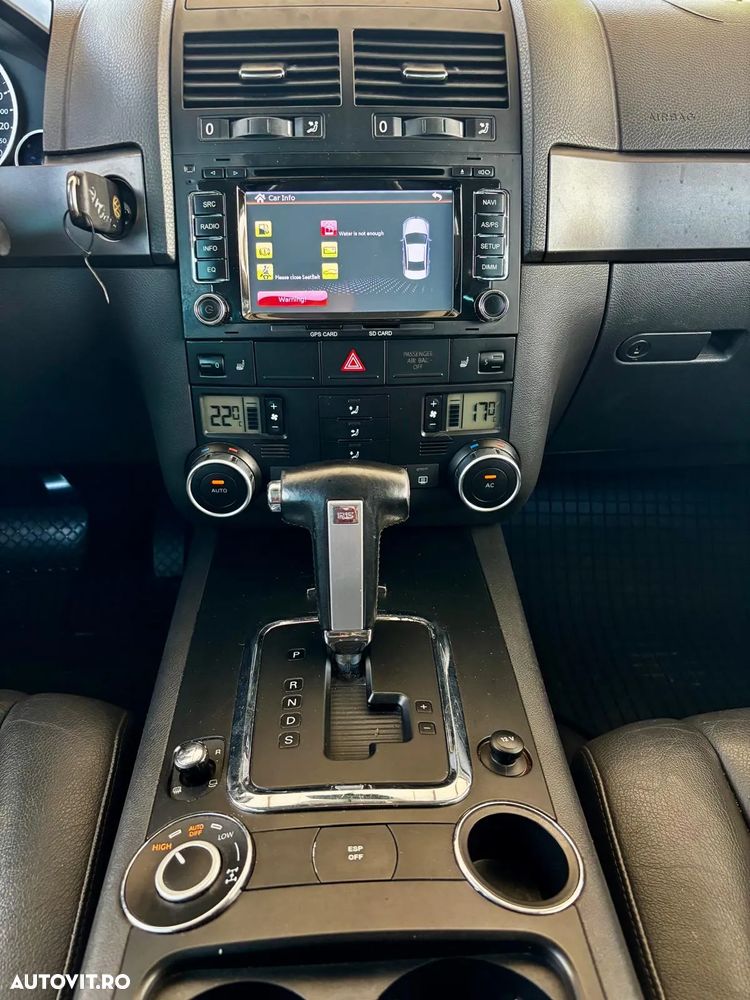 Volkswagen Touareg - 14