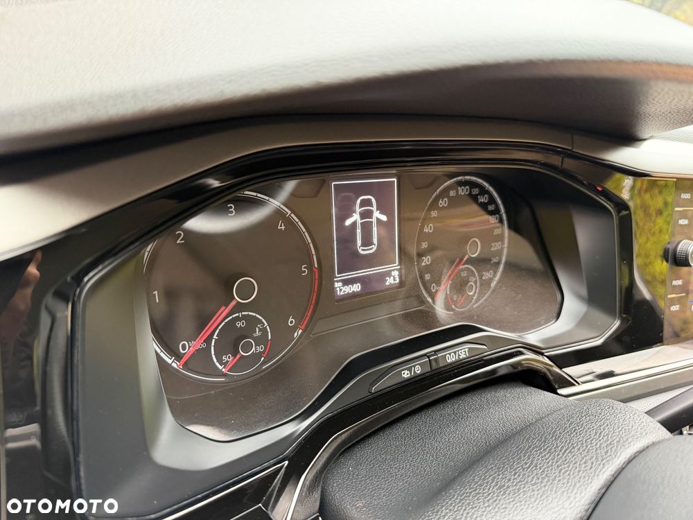 Volkswagen Polo 1.6 TDI SCR DSG Comfortline - 17