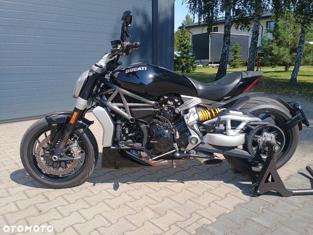 Ducati Diavel - 2