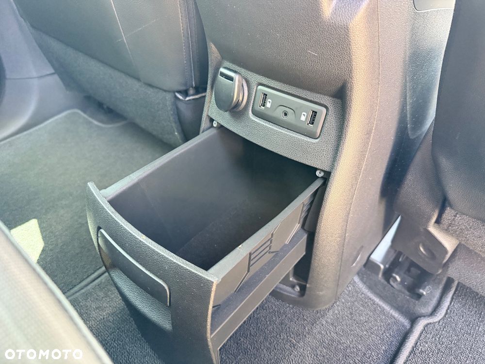 Renault Scenic ENERGY dCi 160 EDC BOSE EDITION - 29