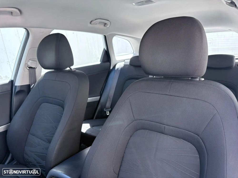 Kia Ceed SW 1.6 CRDi Nav Line - 32