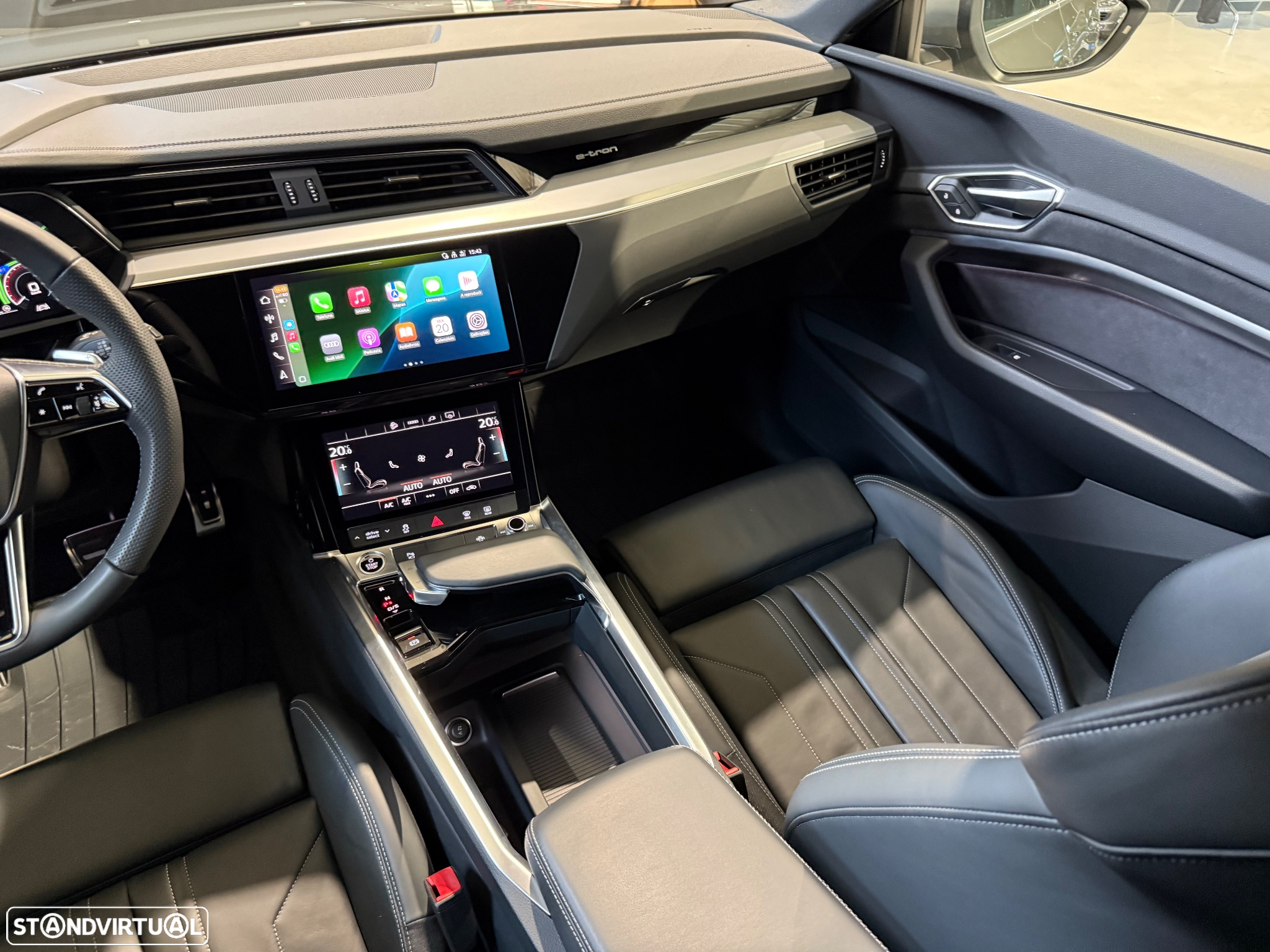 Audi Q8 e-Tron 50 quattro S line - 42