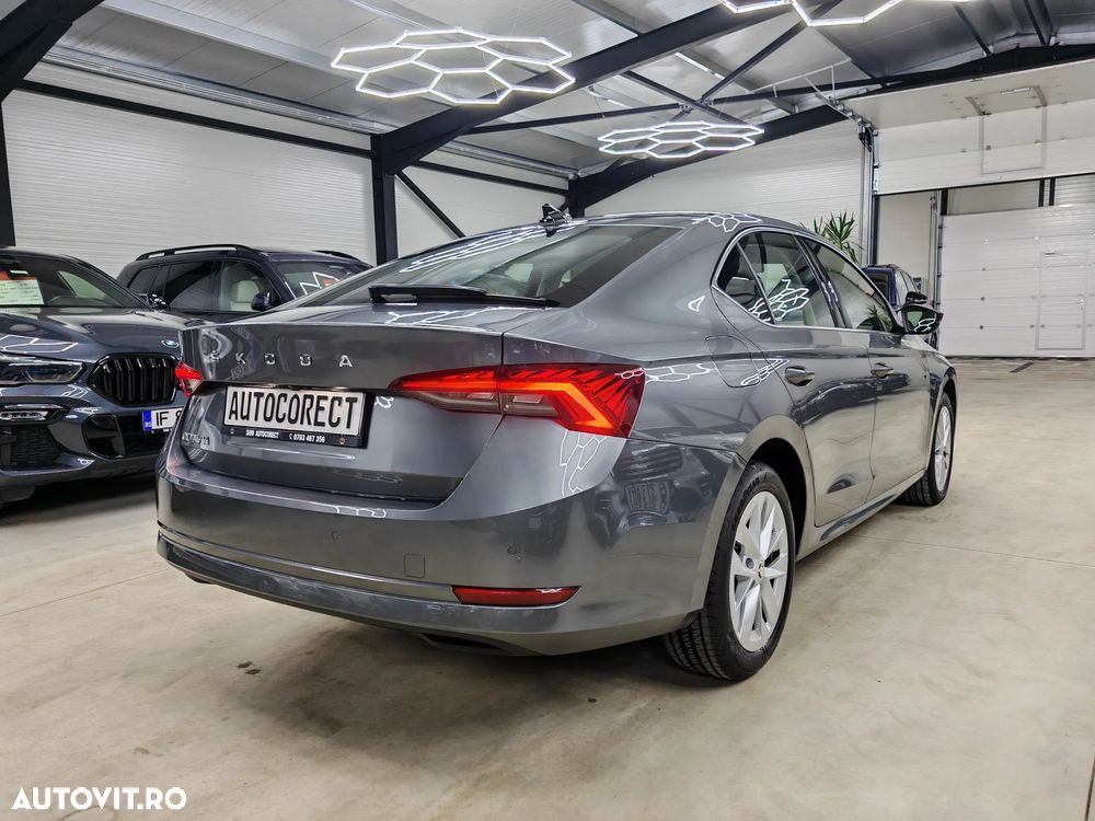 Skoda Octavia 2.0 TDI DSG Sport Edition - 4