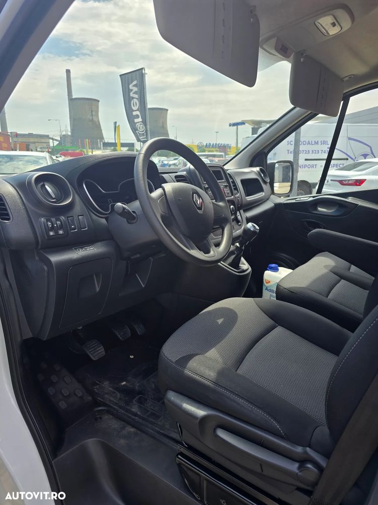 Renault TRAFIC - 8