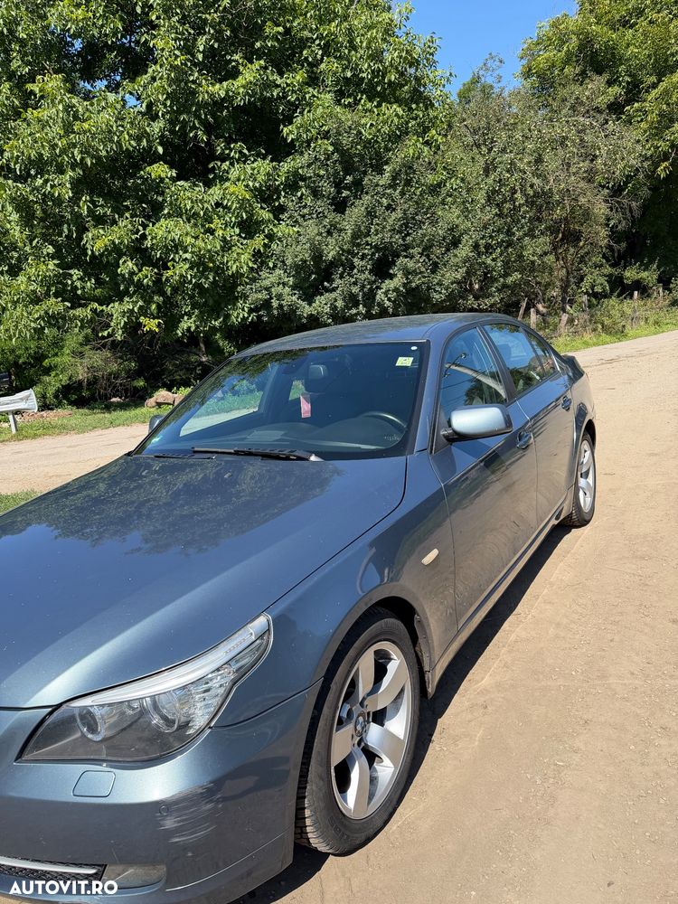 BMW Seria 5 523i Aut. - 2