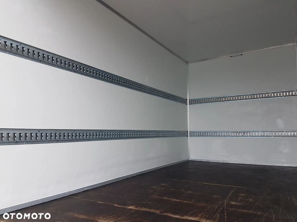 Mercedes-Benz Sprinter 8EP KONTENER 4,22x2,15x2,30 KLIMA 314CDI MANUAL 6-BIEGÓW KRAJOWY - 19