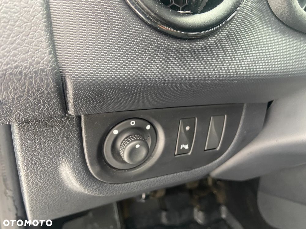 Dacia Logan 1.0 SCe Laureate - 9