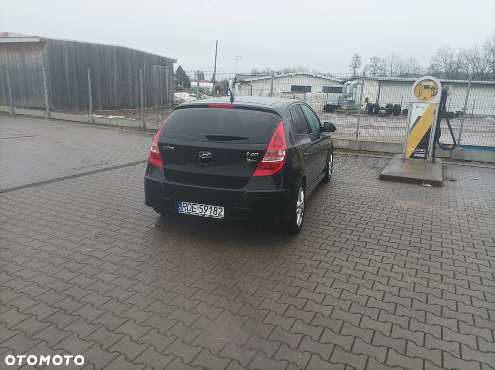 Hyundai i30 1.4 Base - 4