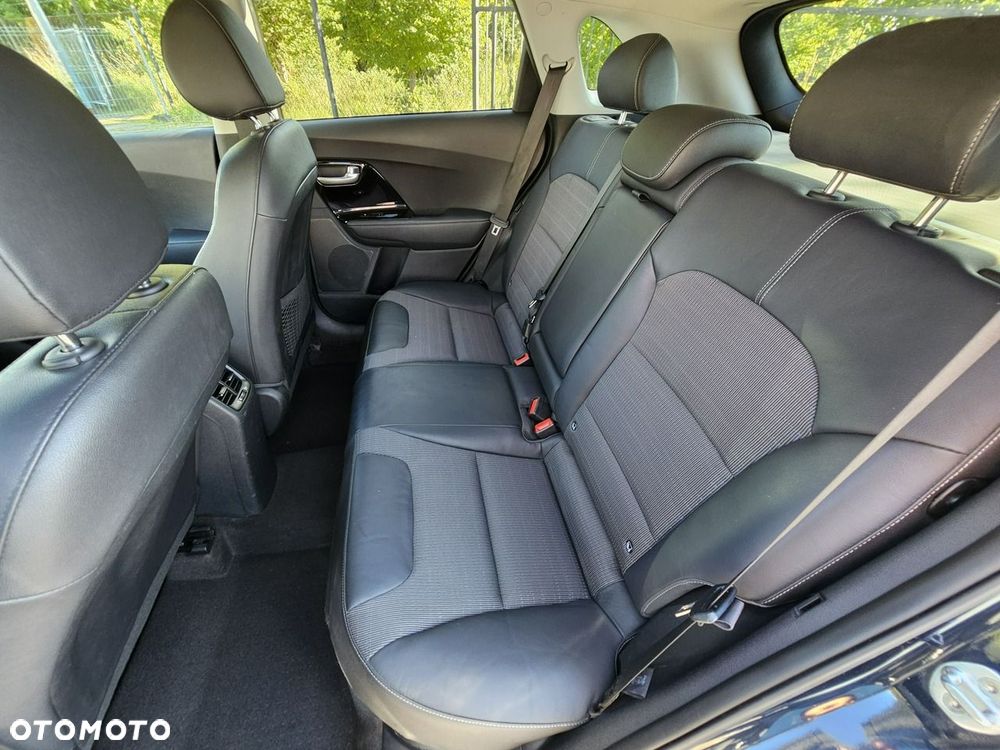 Kia Niro 1.6 GDI Plug-in Hybrid L Business Line - 37