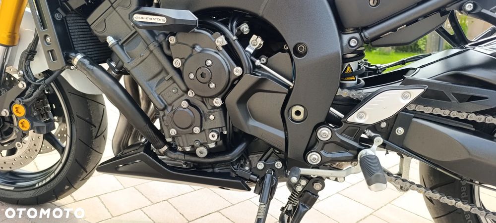 Yamaha FZ8 - 35