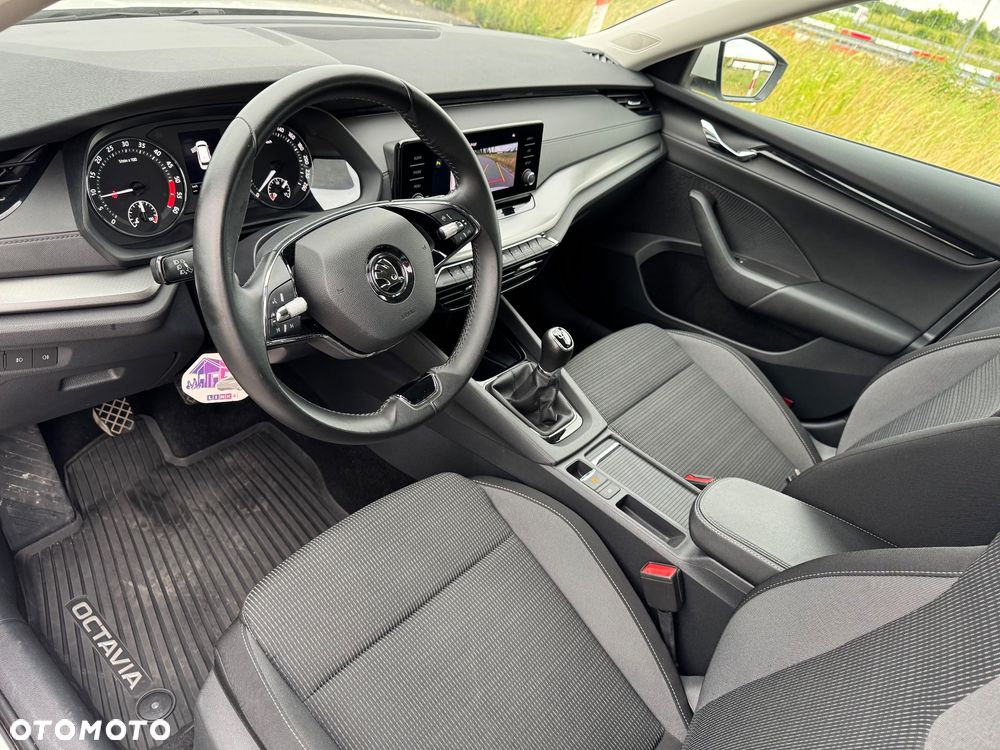 Skoda Octavia 2.0 TDI Active - 14