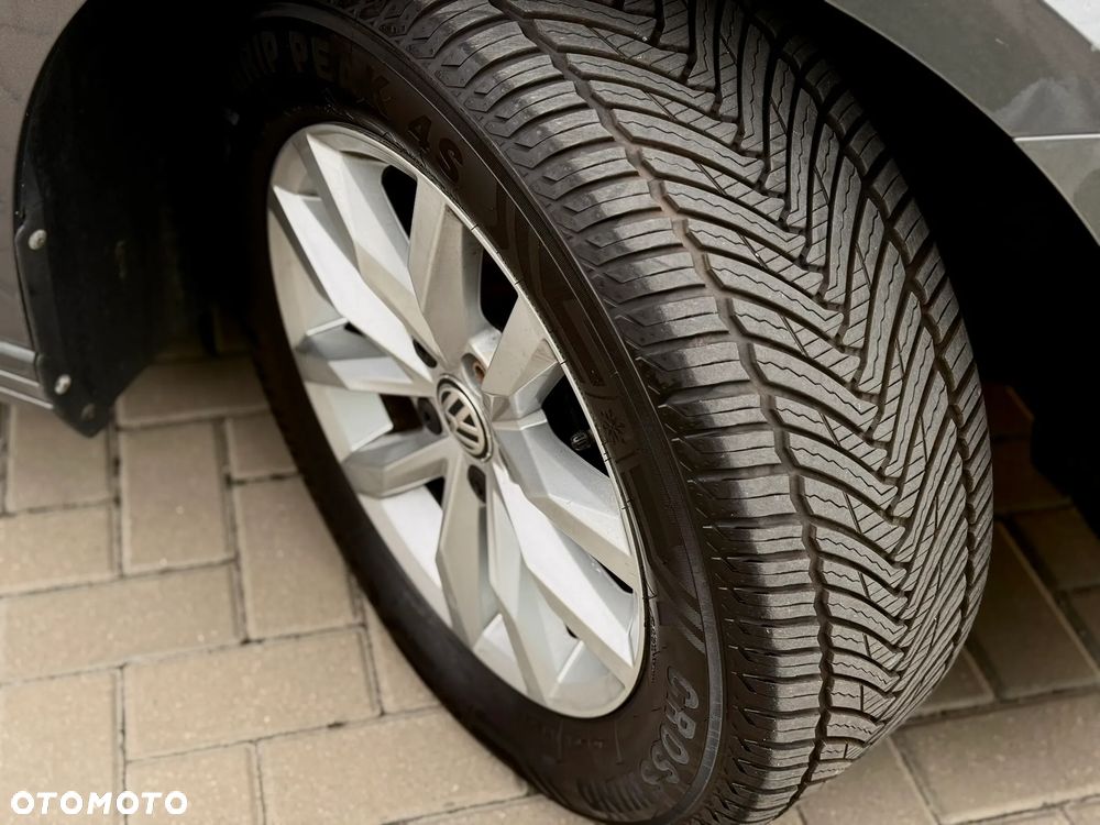 Volkswagen Passat 2.0 TDI BMT Comfortline - 23