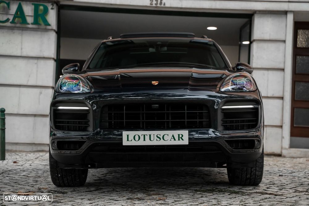Porsche Cayenne Standard - 2