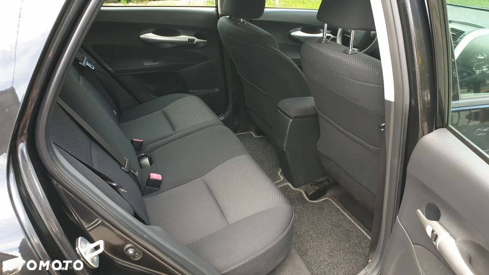 Toyota Auris 1.6 Sol - 7