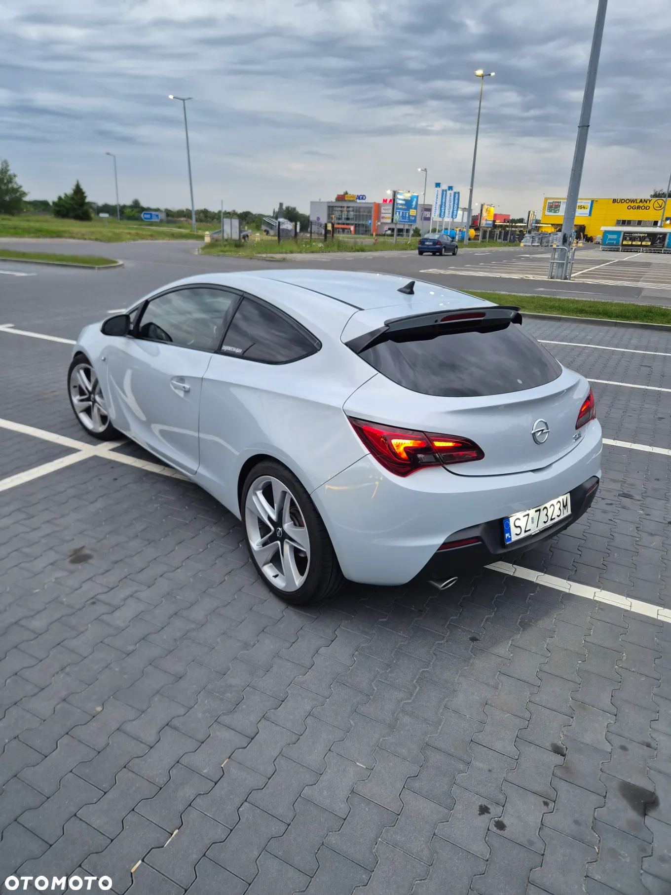 Opel Astra IV GTC 2.0 CDTI Sport S&S - 12