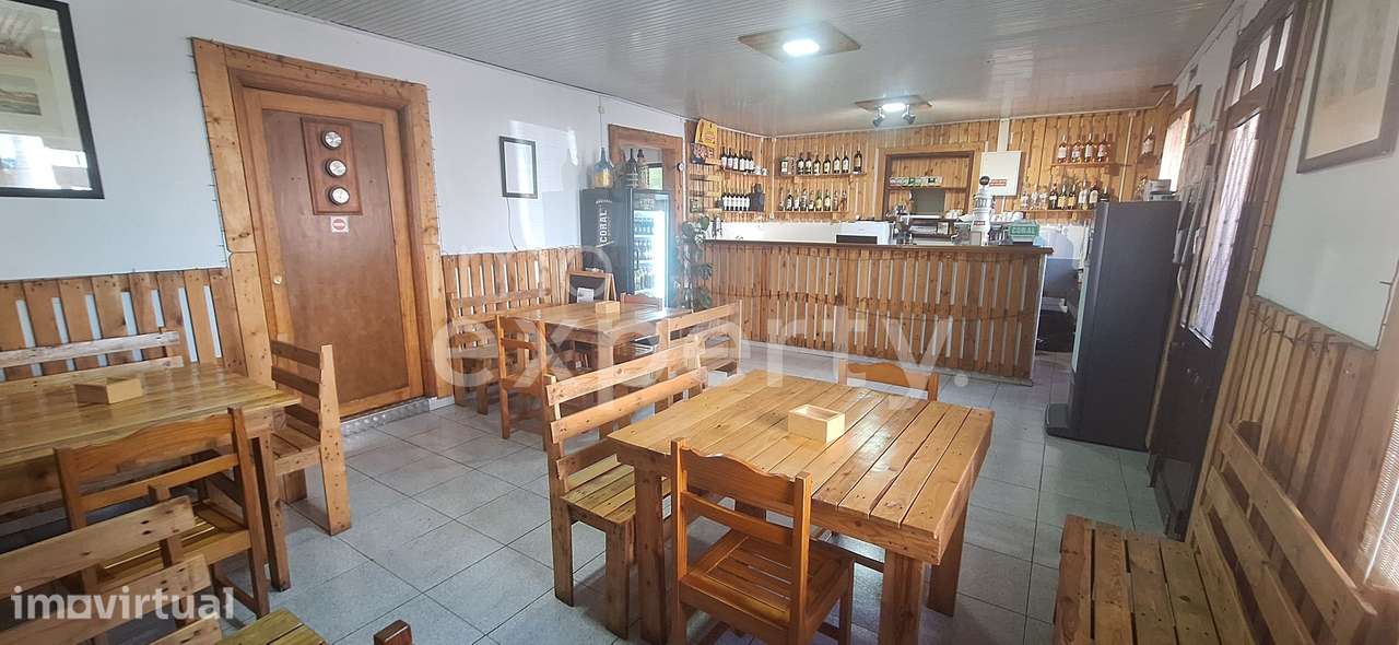 Prédio Comercial na Achada de Gaula - Grande imagem: 4/17
