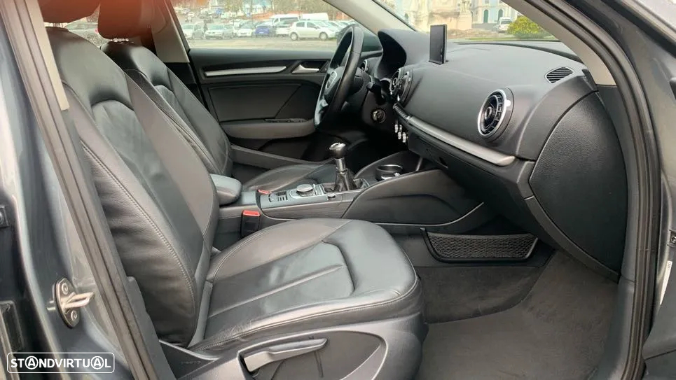 Audi A3 Sportback 1.6 TDI Attraction Ultra - 6