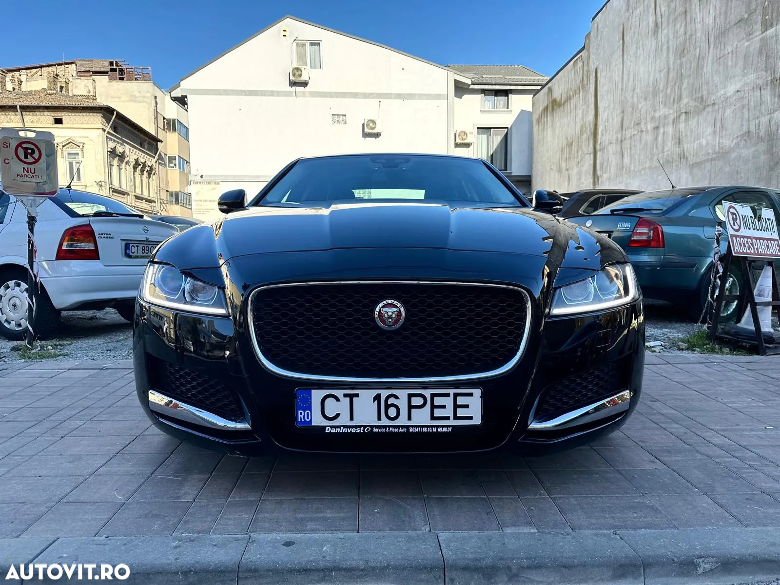 Jaguar XF 20d RWD Prestige - 2