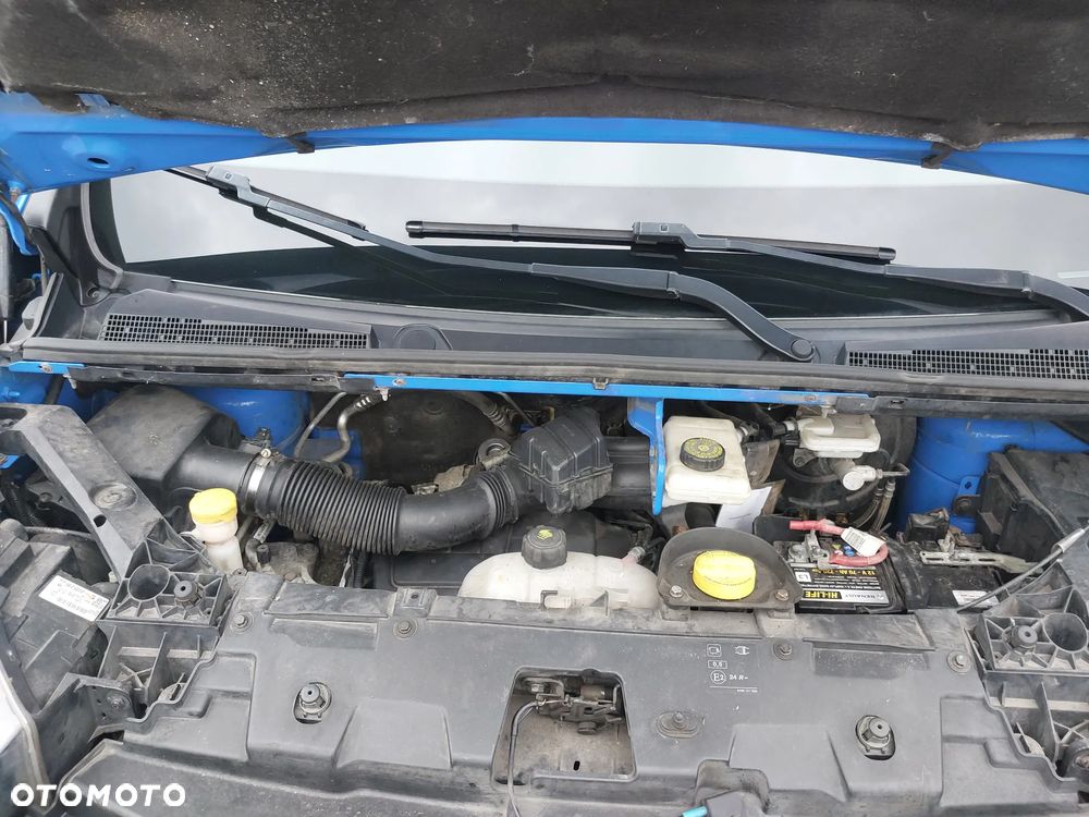 Renault TRAFIC - 9