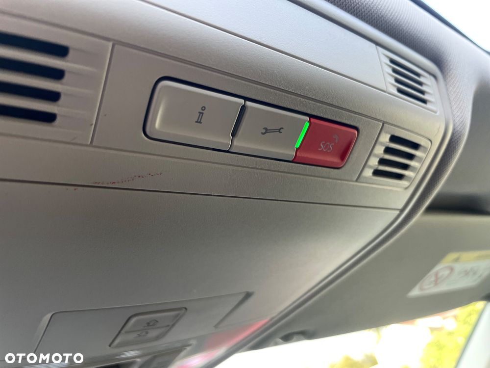 Volkswagen Tiguan 2.0 TDI SCR DSG R-Line - 26