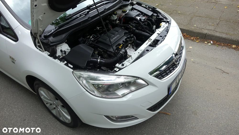 Opel Astra 1.4 Turbo - 37