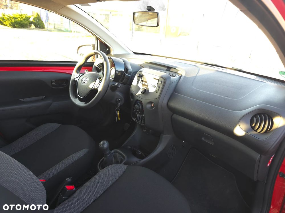 Toyota Aygo x-cite - 15