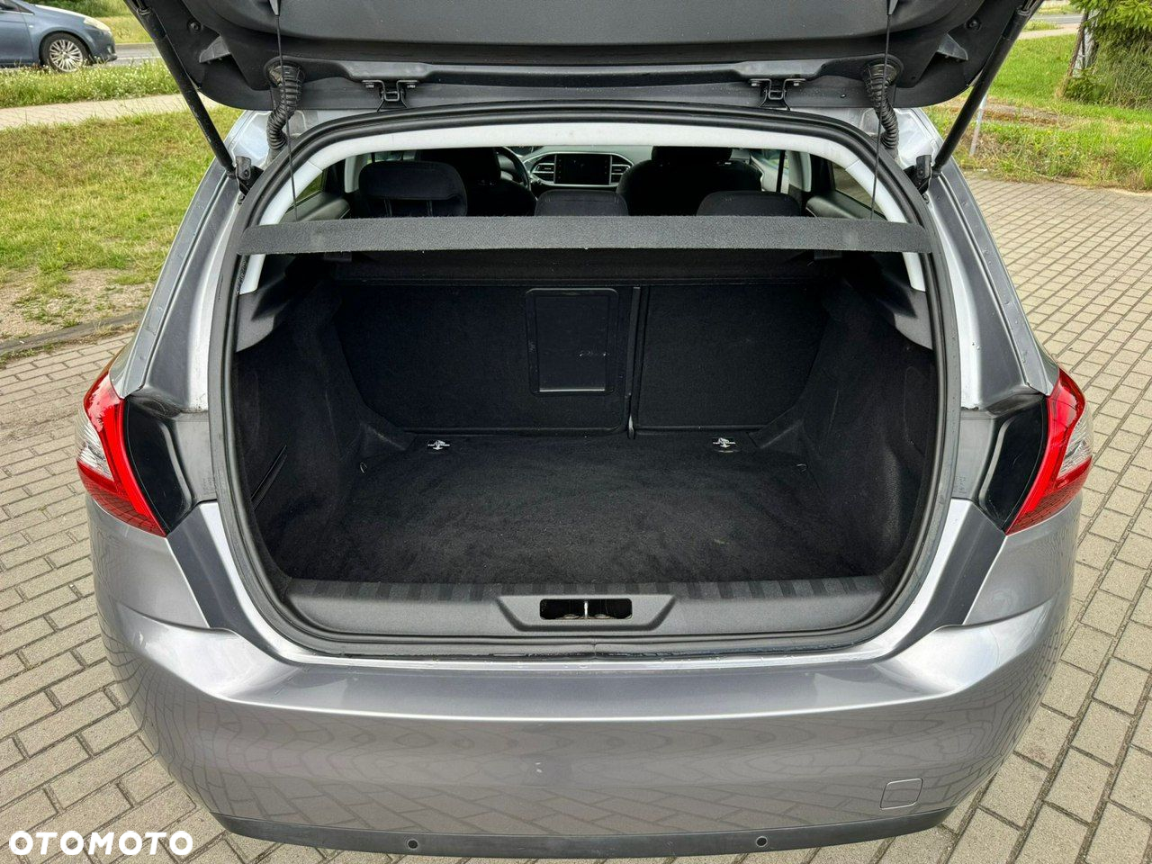 Peugeot 308 BlueHDi FAP 120 EAT6 Stop & Start Active - 27
